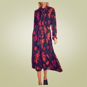 Next to new 💯 Tory Burch 2019 paisley dress